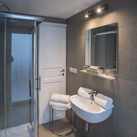 Palazzo Belsanti 4* 莱切