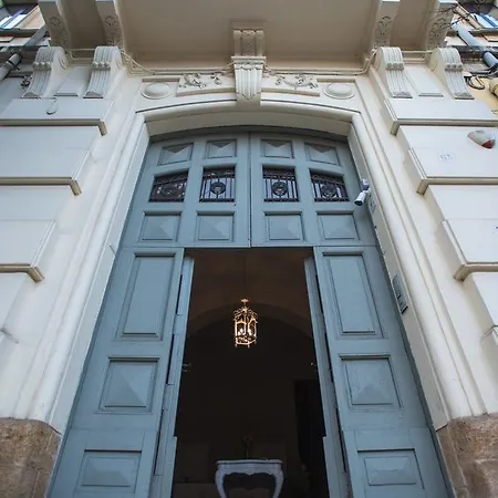 Palazzo Belsanti 4* 莱切